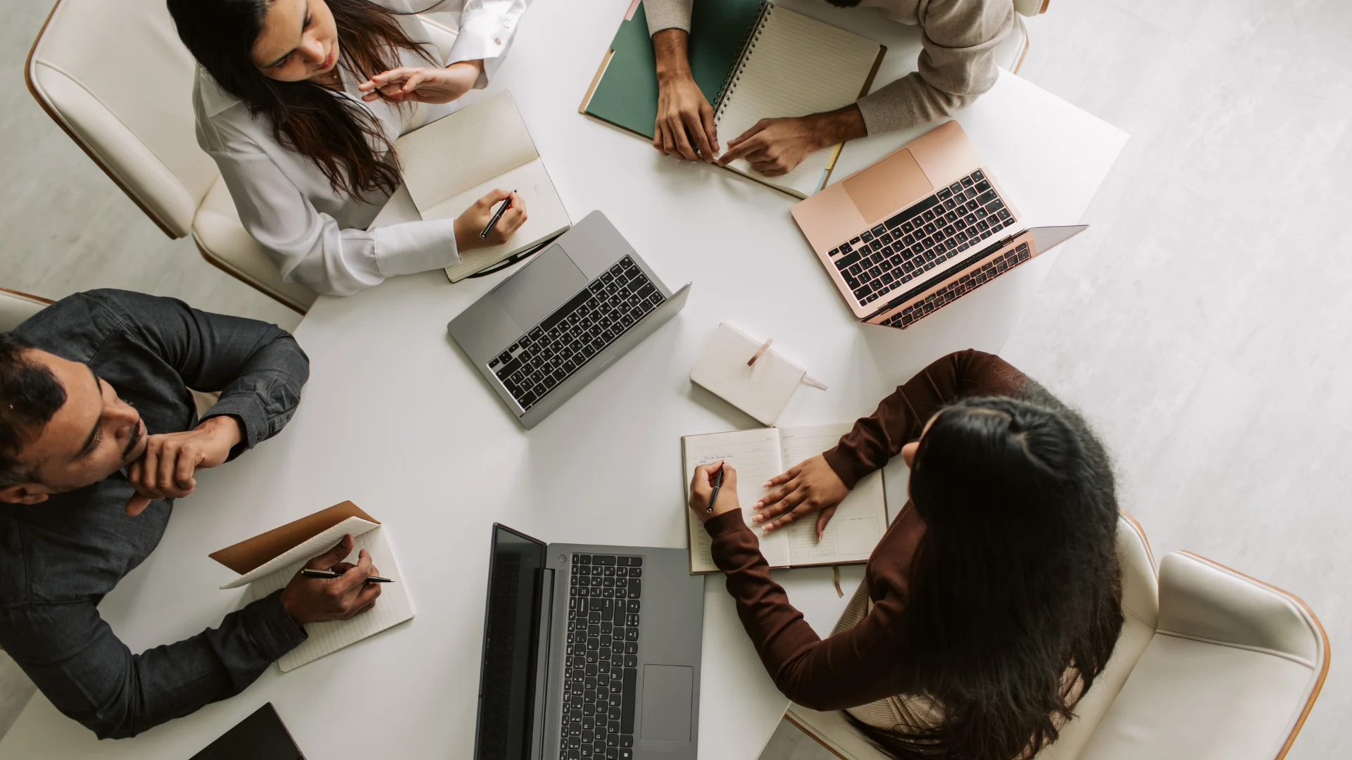 Intelligent B2B Lead Generation: Combining Voice, Data & Automation